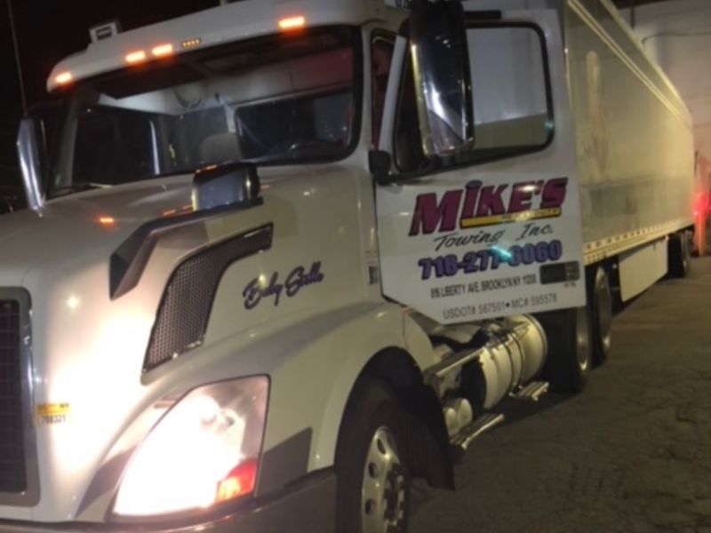 Jobs Towing Mike's Heavy Duty (28)